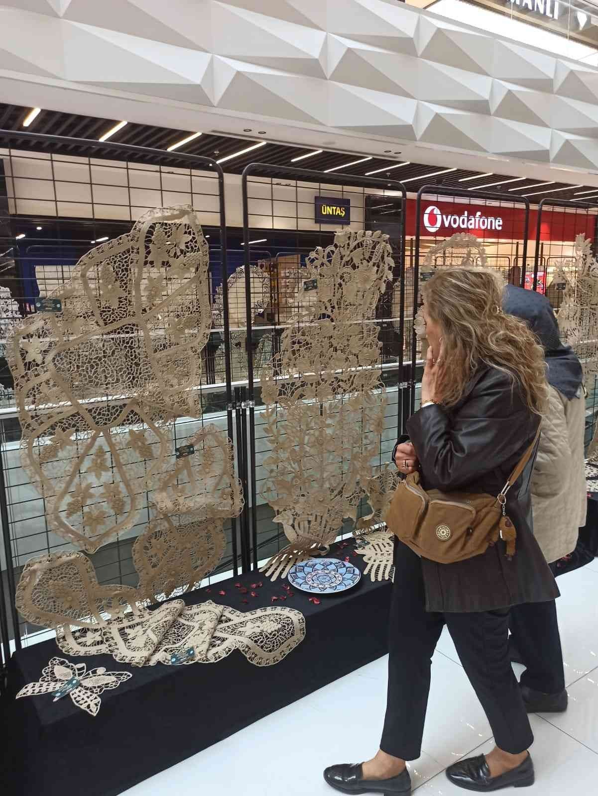 KAYMEK Dantel Anglez El Sanatları Sergisi’ne Yoğun İlgi
