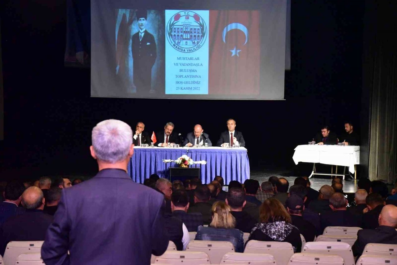 Vali Karadeniz, Salihli’de muhtarlar ve vatandaşlarla buluştu