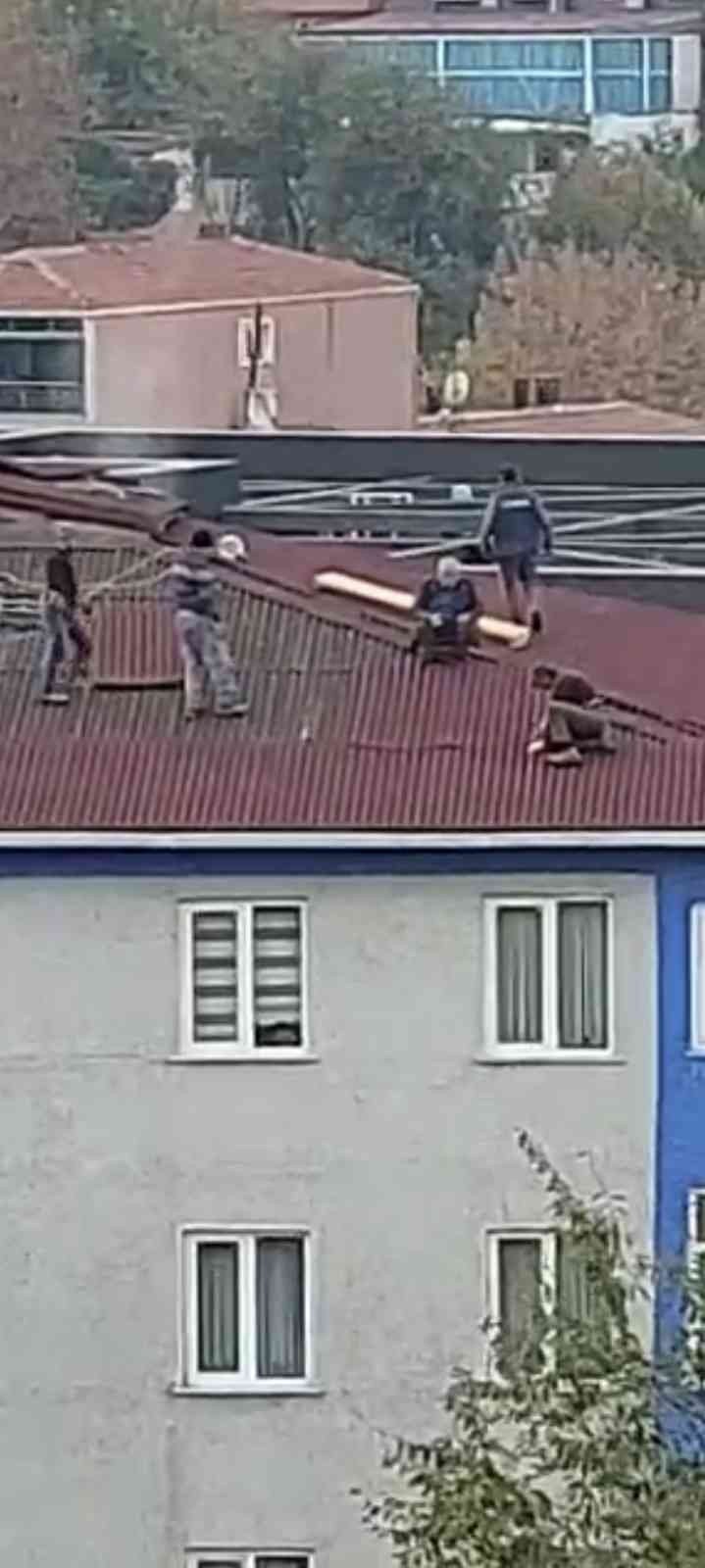 Mecidiyeköy’de çatıda yürekleri ağza getiren çalışma kamerada
