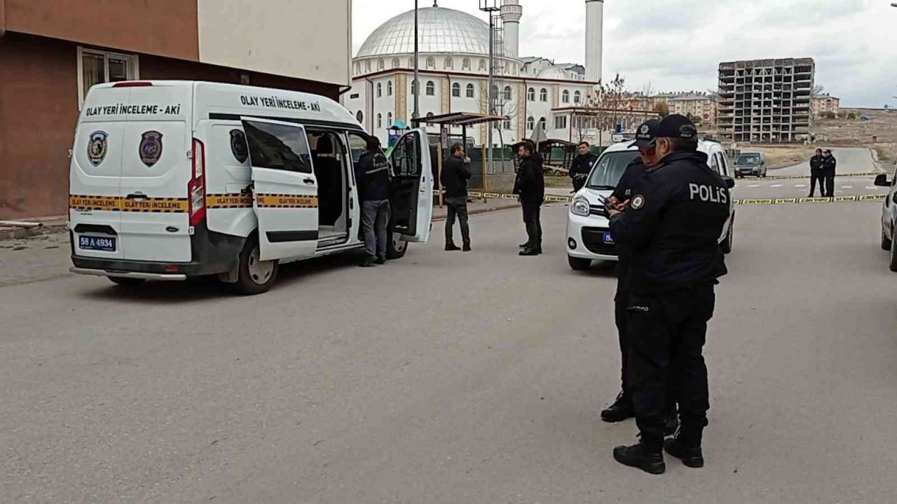 Araç park etme kavgası kanlı bitti: 1 yaralı