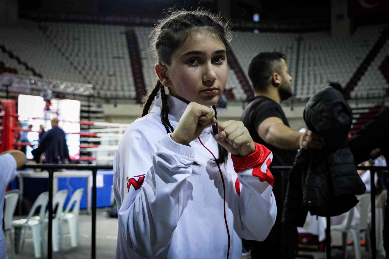 Antalya Muaythai Açık Kupası’nda minik sporcular ümit verdi