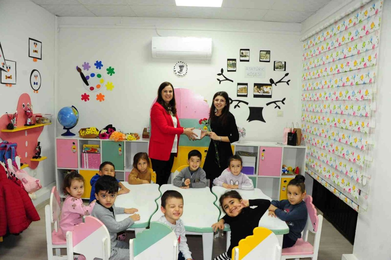 Başkan Çalkaya, öğretmenleri unutmadı