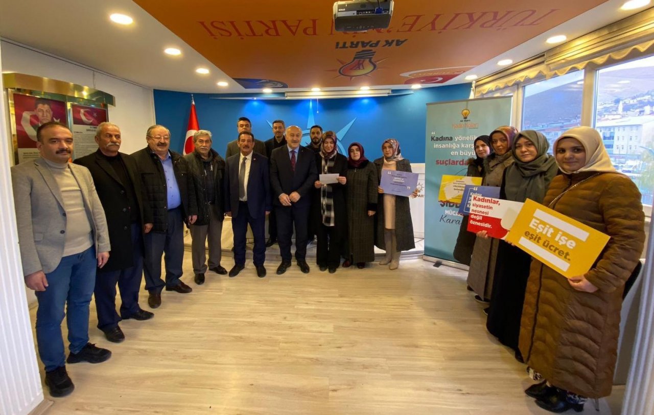 Bayburt’ta kadına yönelik şiddete karşı basın açıklaması yapıldı