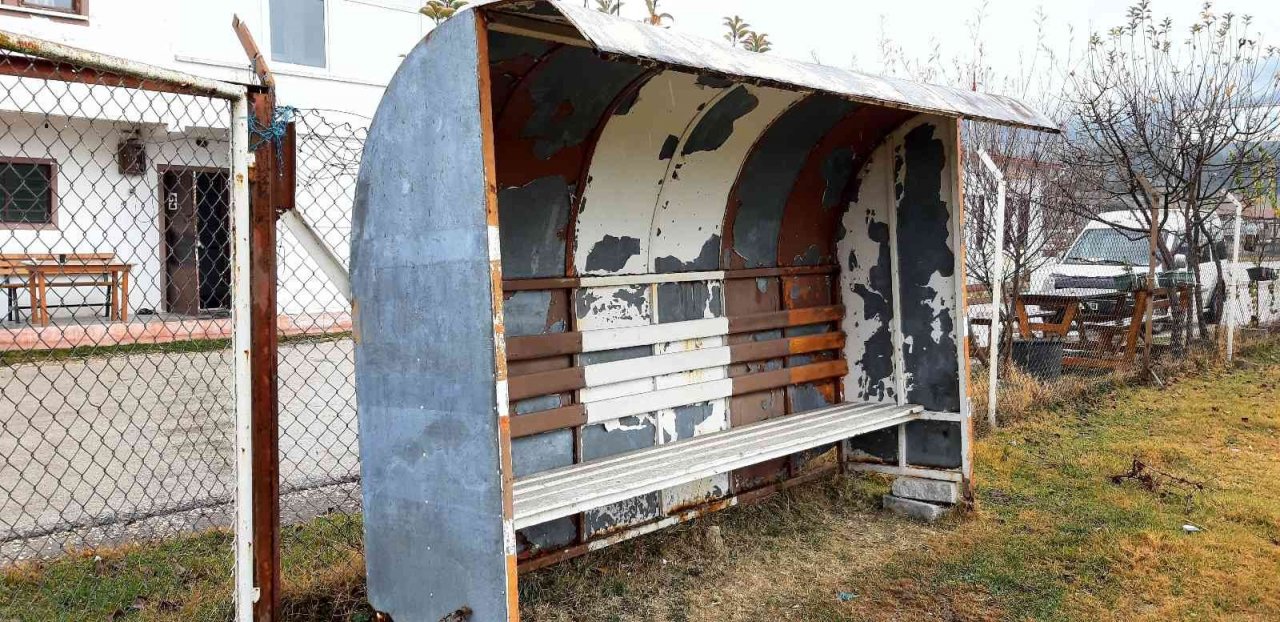 Futbol sahasıydı, atıl arazi oldu