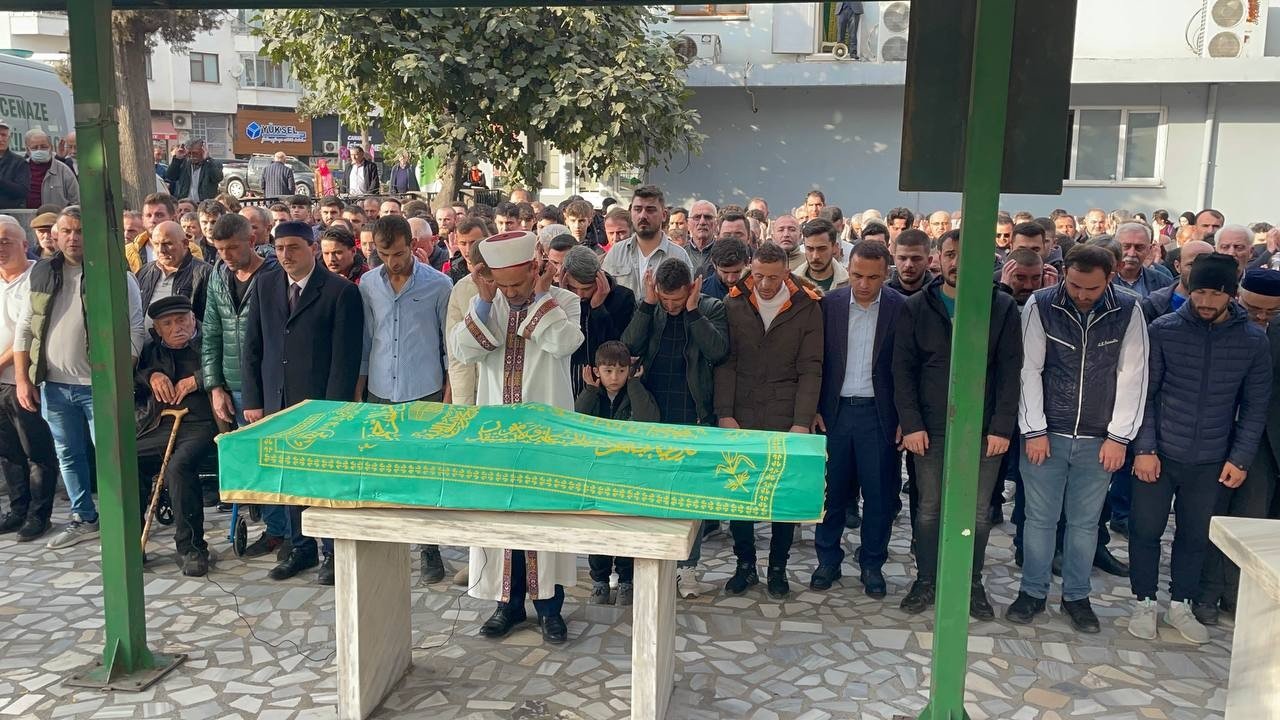 Tabanca ile vurulan fırıncı son yolculuğuna uğurlandı