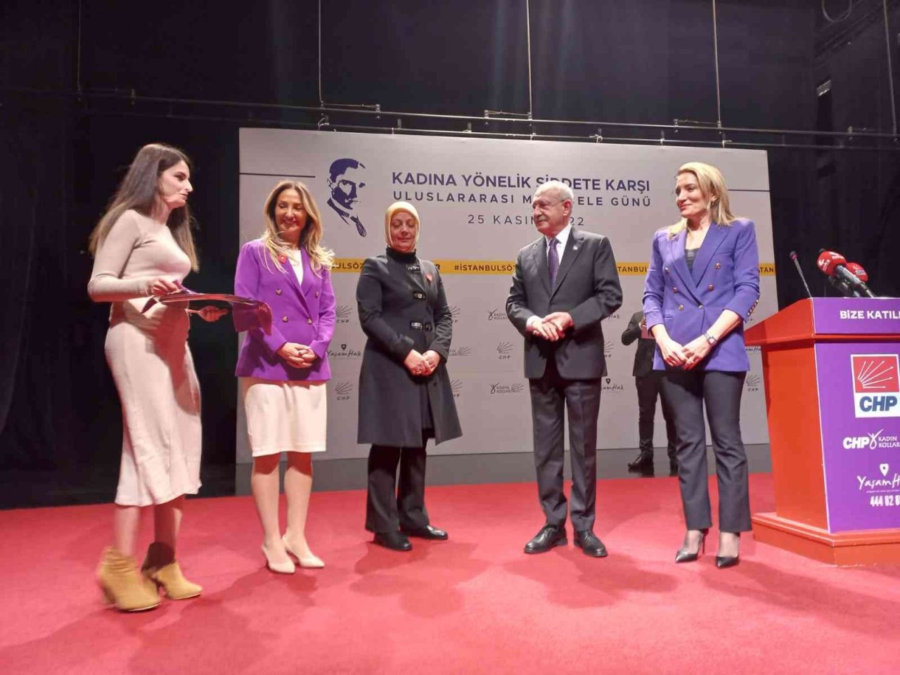 CHP Genel Başkanı Kılıçdaroğlu: “Kadın ile erkek bir elmanın iki yarısı gibidir, eşittir”