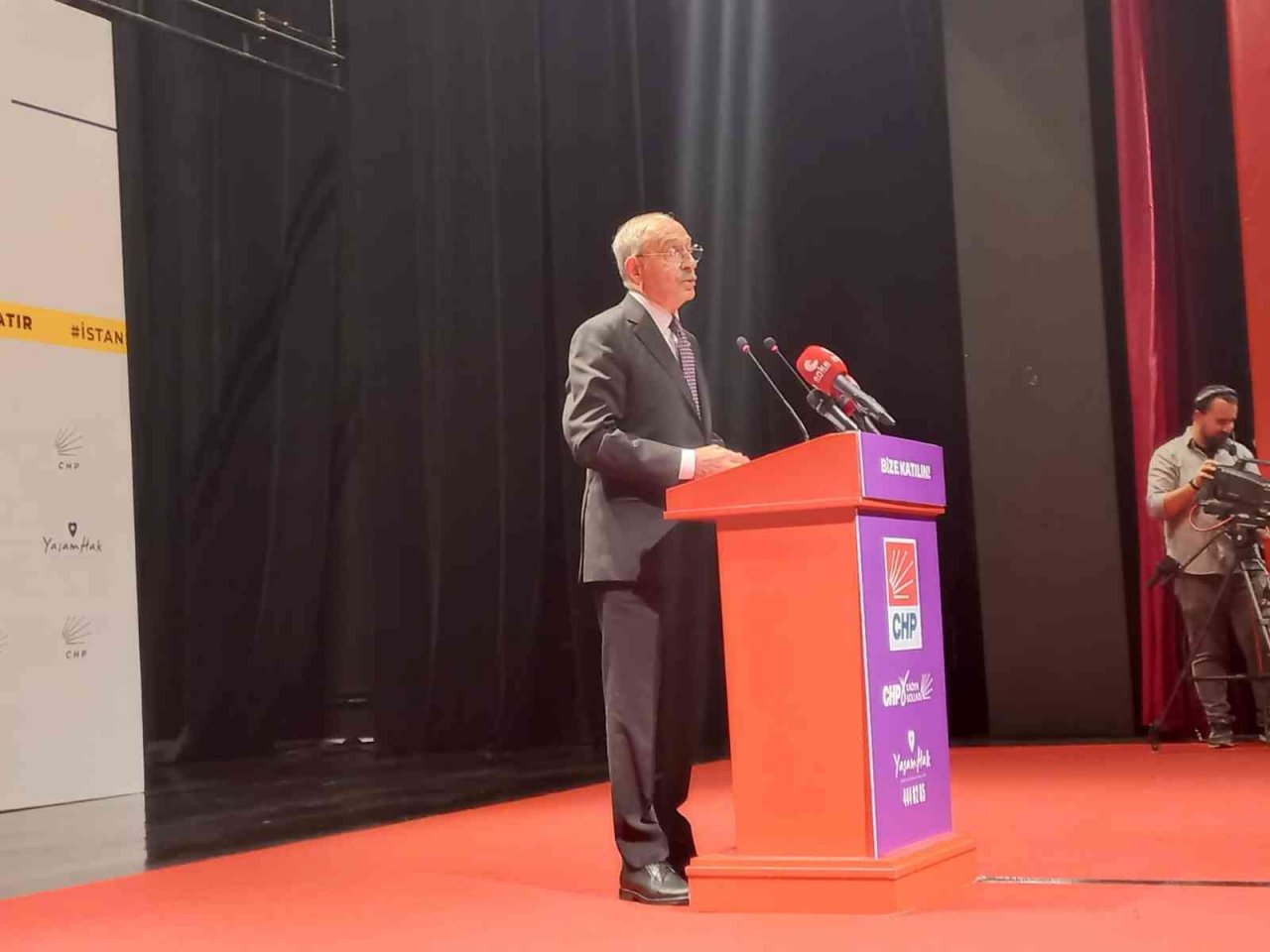 CHP Genel Başkanı Kılıçdaroğlu: “Kadın ile erkek bir elmanın iki yarısı gibidir, eşittir”