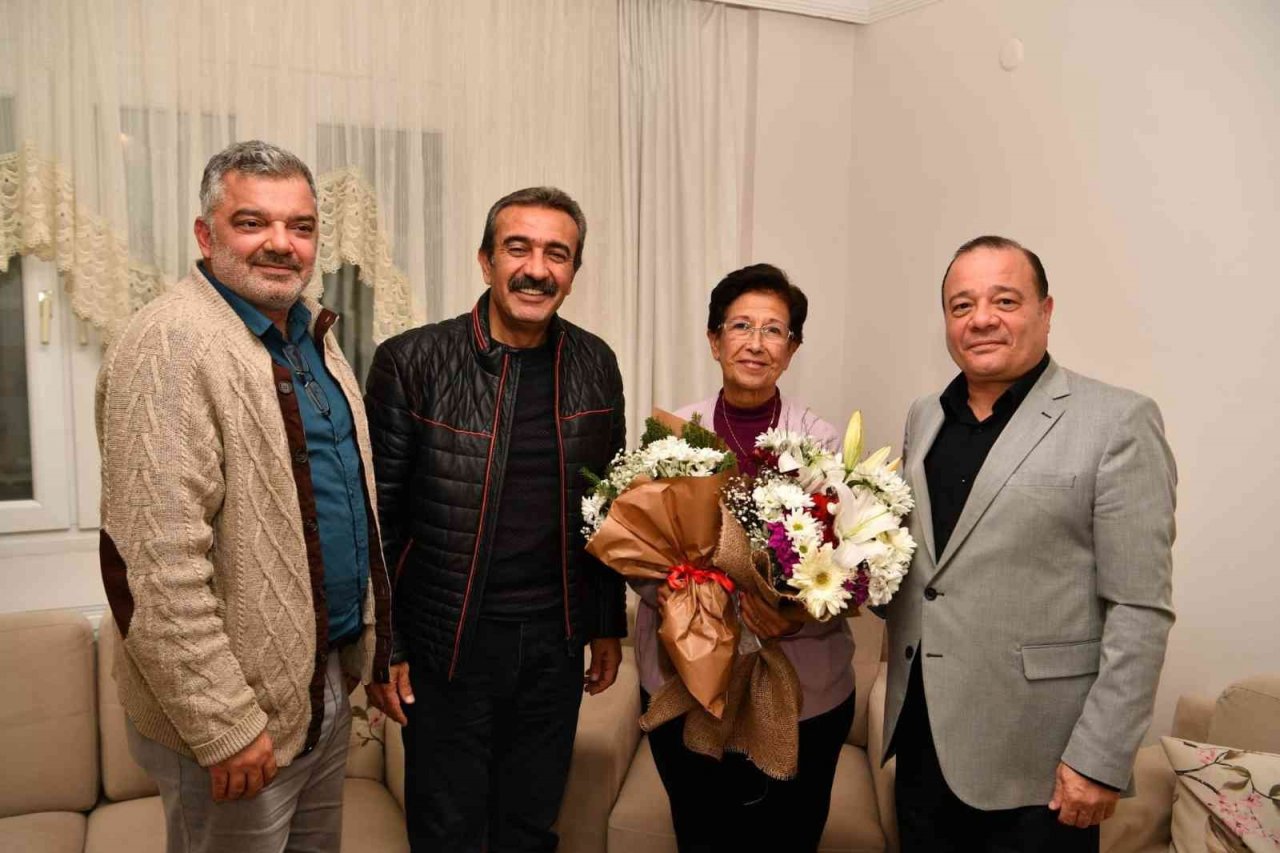 Başkan Çetin’den öğretmenine: "Hakkınız ödenmez"