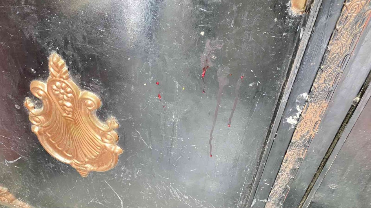 Diyarbakır’da boşanma aşamasındaki erkek, eşinin evine çıkıp bıçakladı