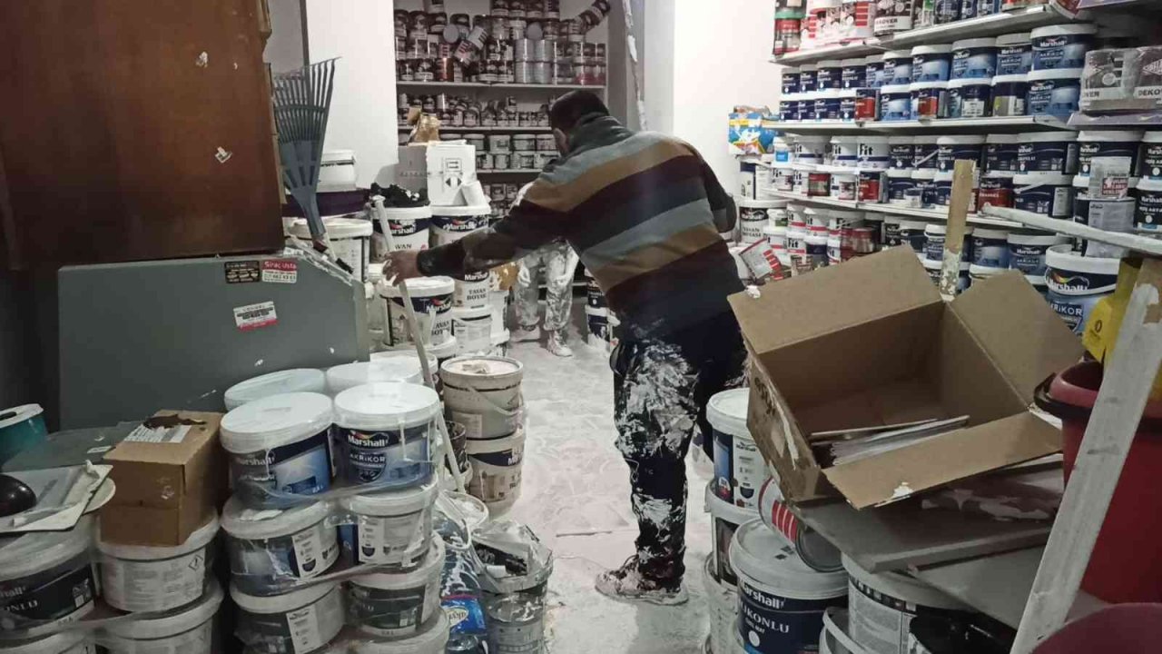 Düzce’de depremin izleri siliniyor