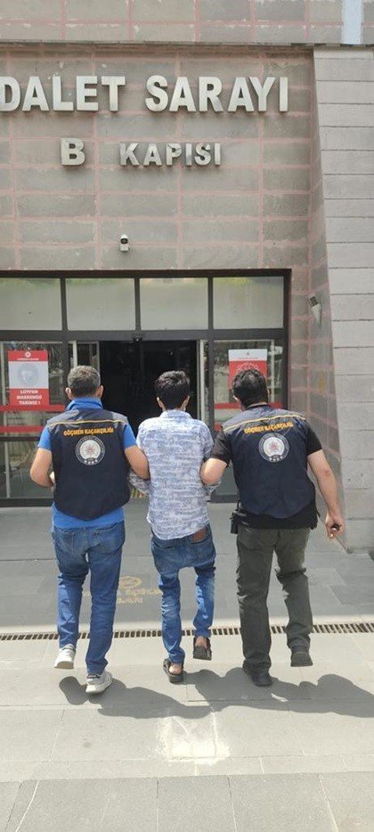 Eskişehir’de 275 kaçak göçmene 1 milyon 650 bin lira ceza yazıldı