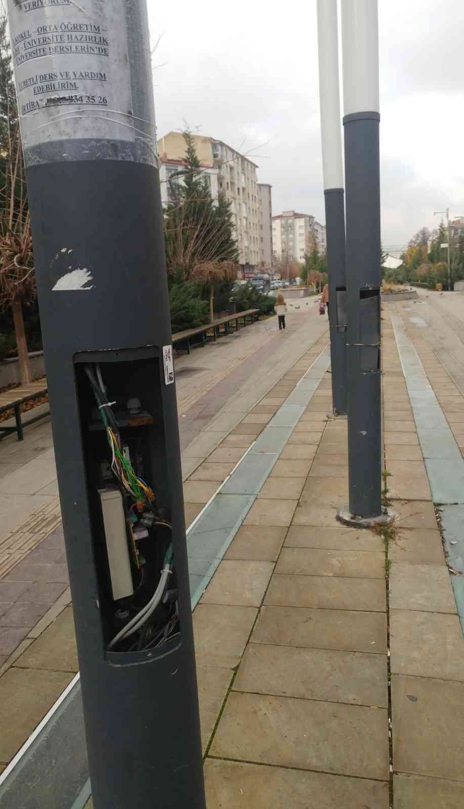 Hatboyu’nun bakımsız hali dikkat çekiyor