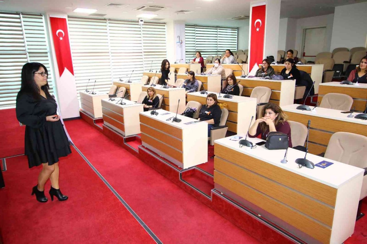 Bayraklı’da 3 yılda 937 kadına hukuki ve psikolojik destek