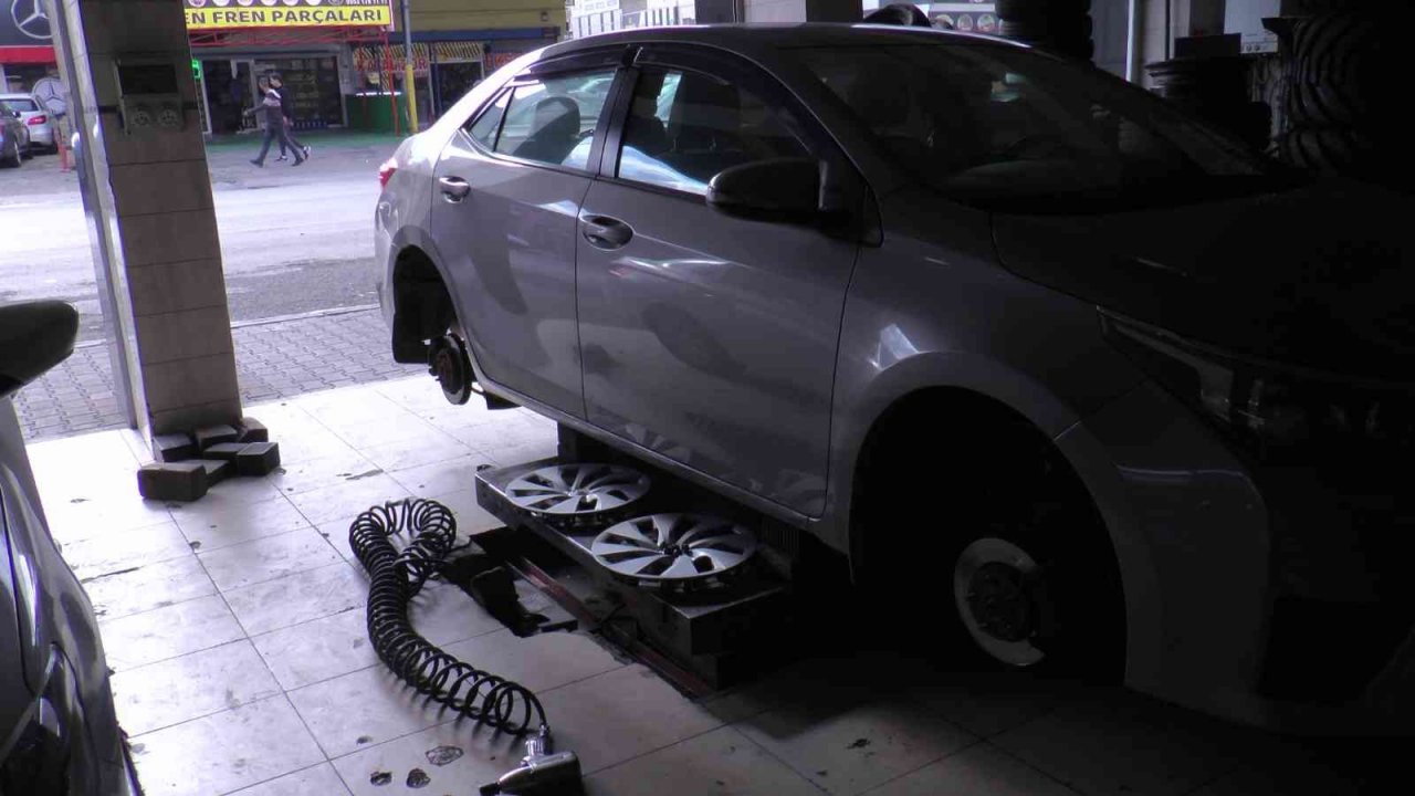 Kışlık lastik için son günü beklemeyin