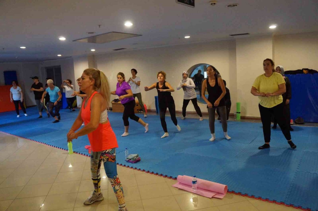 Marmaris Belediyesi’nden sabah sporu etkinliği