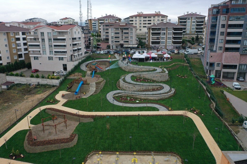 Kurtuluş Mahallesi’ne bir park daha kazandırıldı