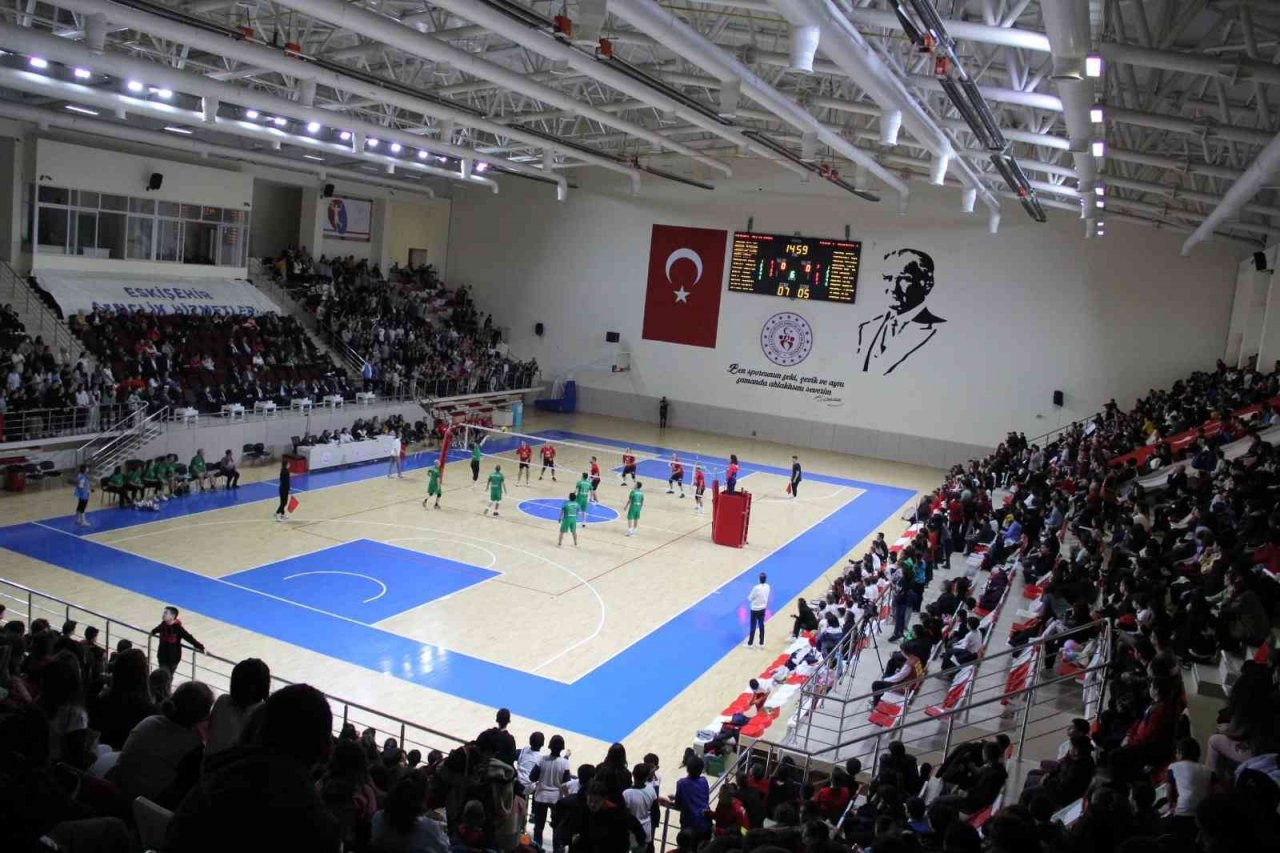‘Öğretmenler Günü Voleybol Turnuvası’ tamamlandı