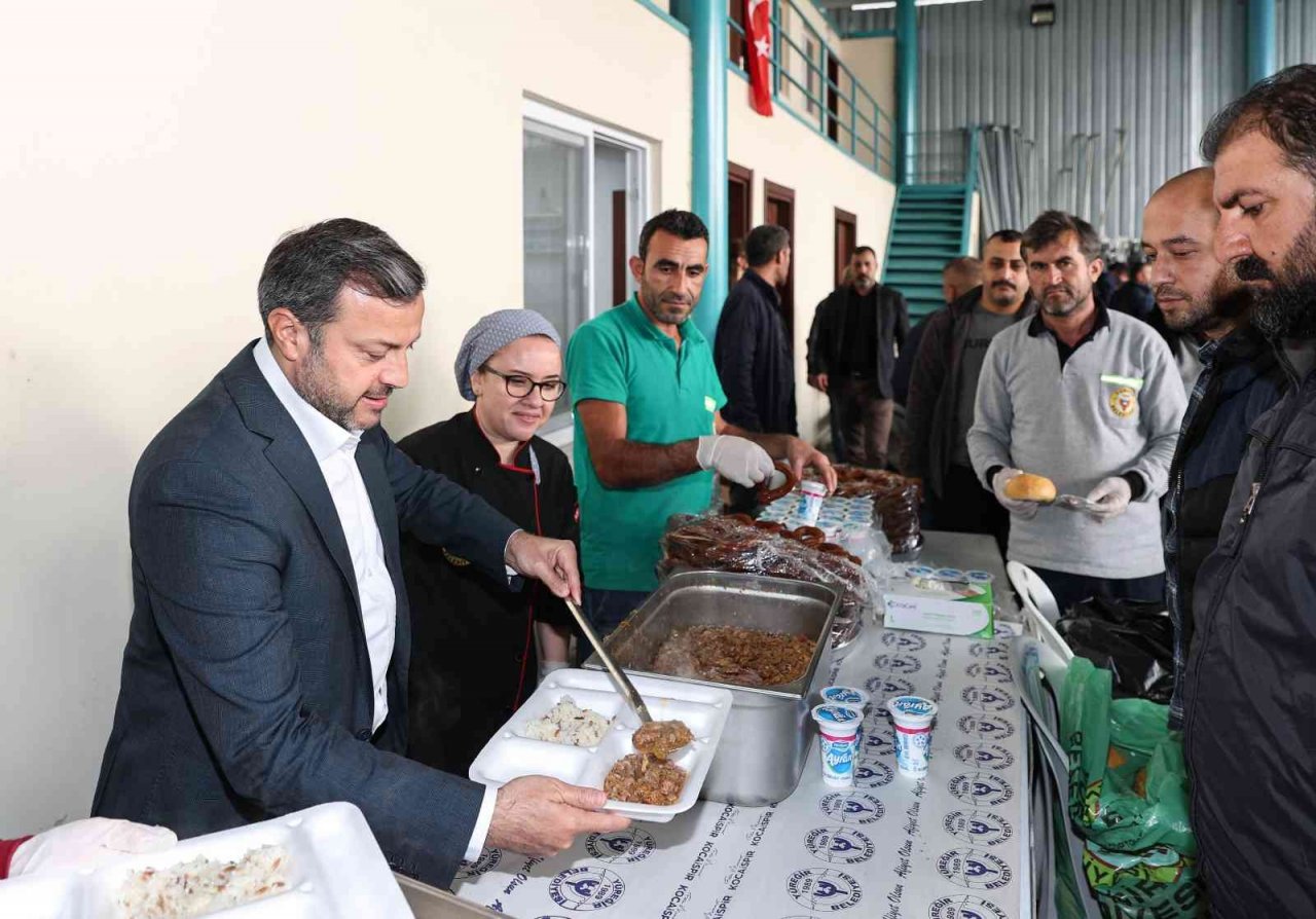 Başkan Kocaispir işçilerle buluştu: "Biz büyük ve güçlü bir aileyiz"