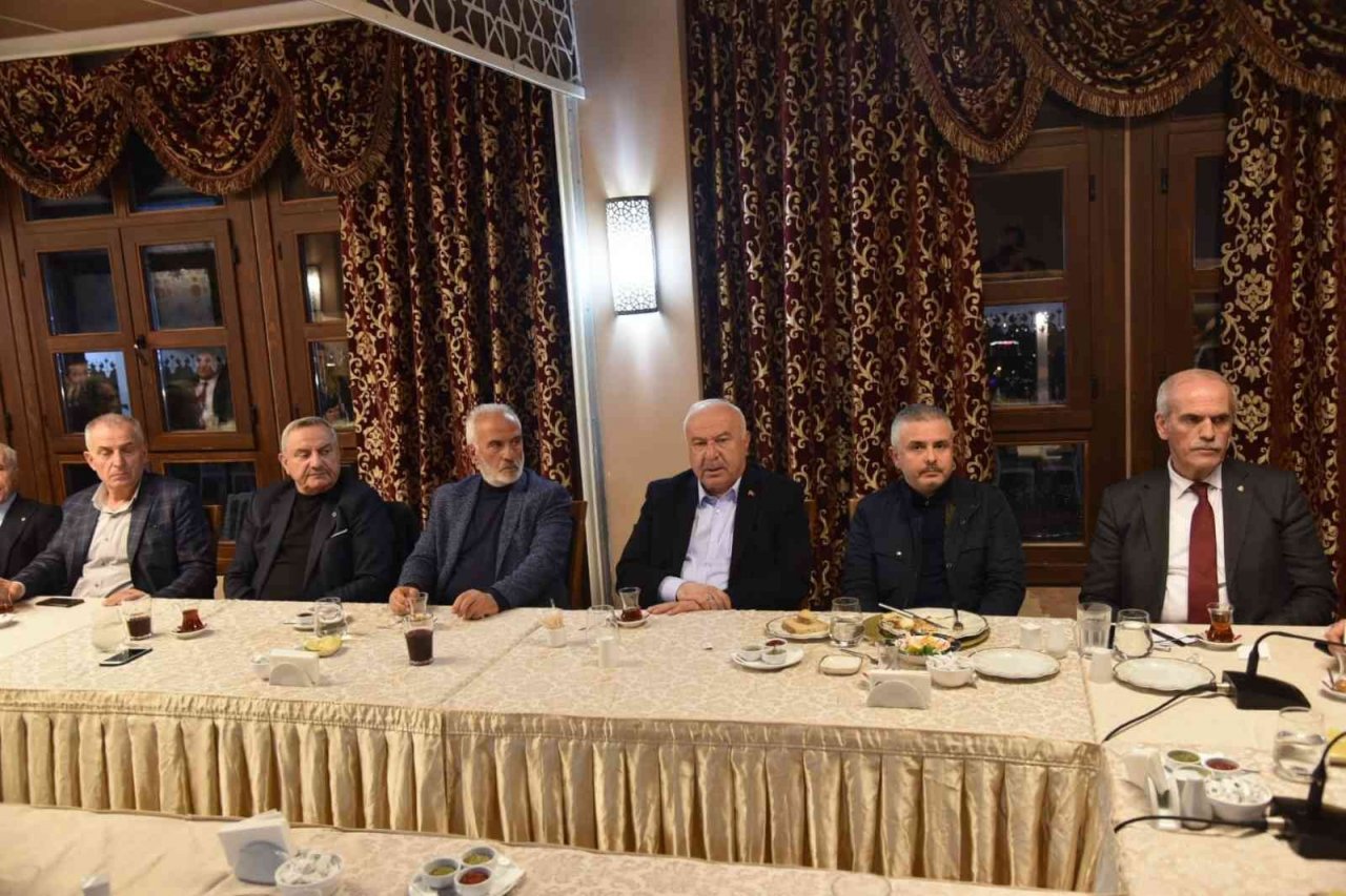 Ak kadrolar bir ve beraberce Türkiye vizyonu yolunda yürüyor