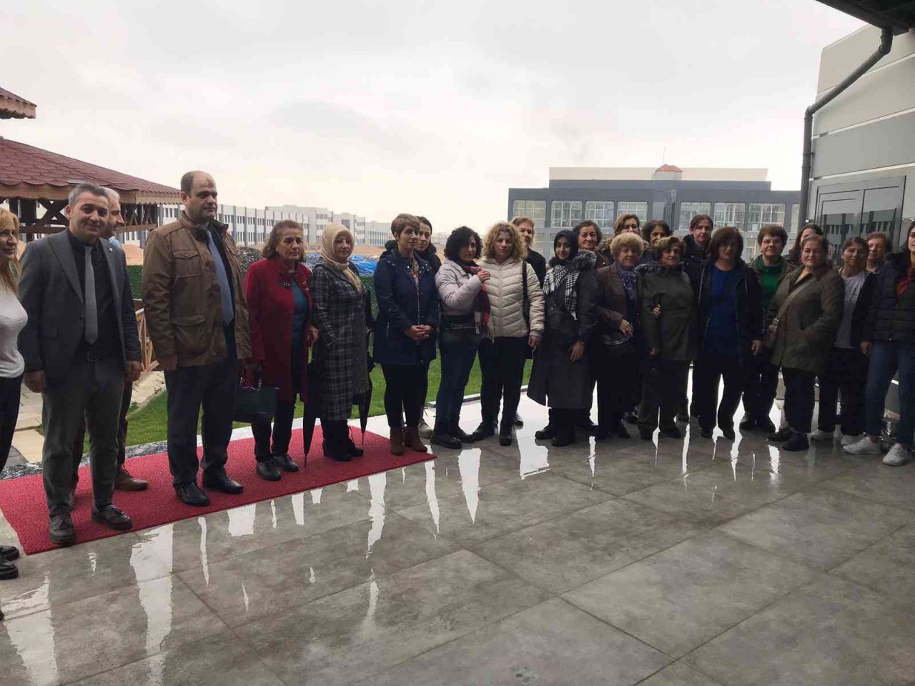 Muhtar ve mahalleliye "hizmet" gezisi