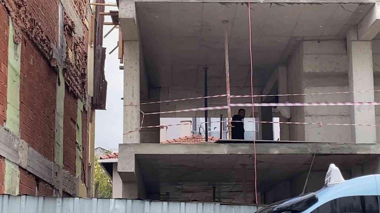 Ataşehir’de inşaattan düşen bekçinin cansız bedenini işçiler buldu