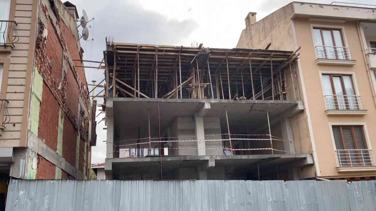 Ataşehir’de inşaattan düşen bekçinin cansız bedenini işçiler buldu