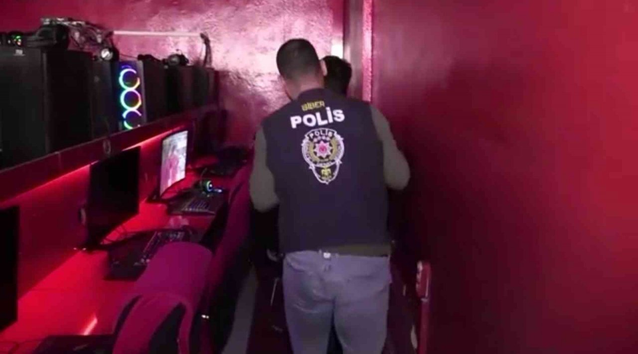 Gaziantep’te 25 iş yerine "siber suç" denetimi