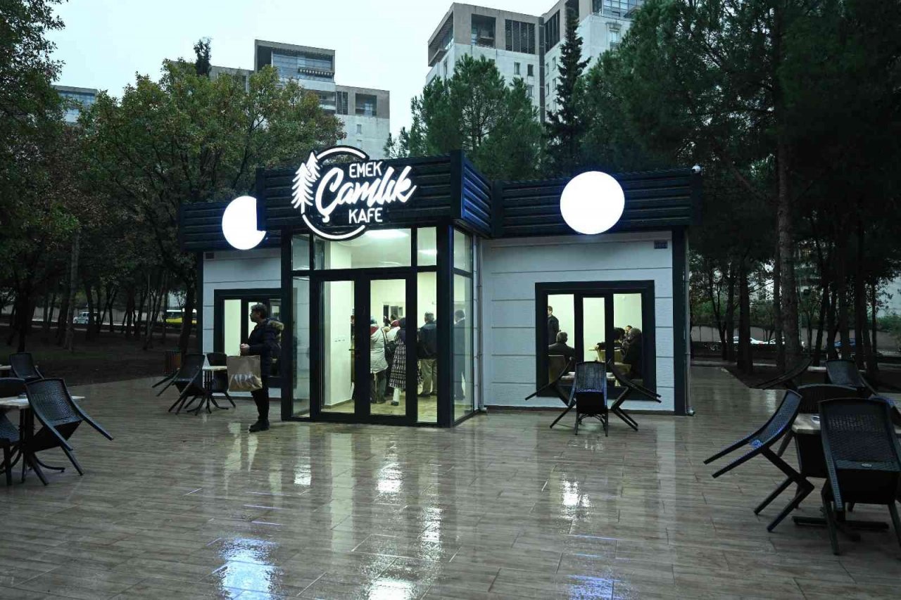 Çamlık Parkı Emek’e yakıştı