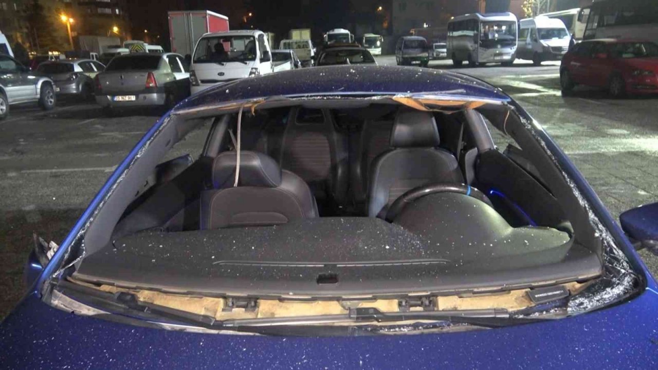 Çakmak gazı bomba gibi patladı: 3 yaralı