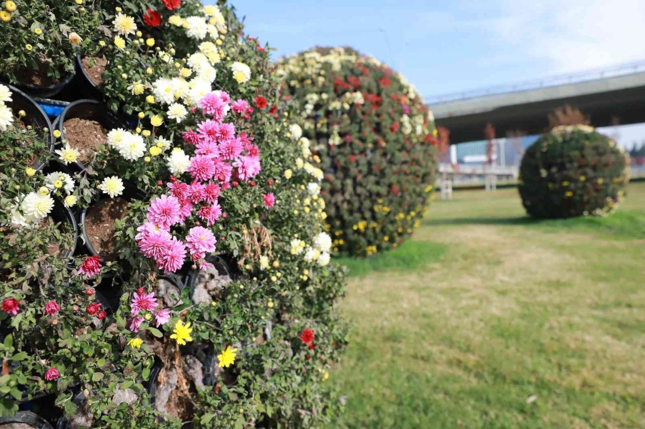 Büyükşehir, Peyzaj Çalışmaları İle Kent Estetiğini Artırıyor
