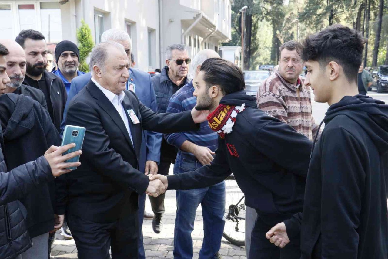 Fatih Terim’in annesi Nuriye Terim son yolculuğuna uğurlandı