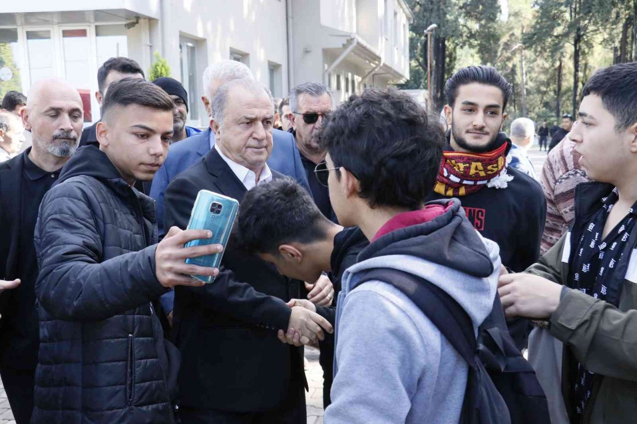 Fatih Terim’in annesi Nuriye Terim son yolculuğuna uğurlandı