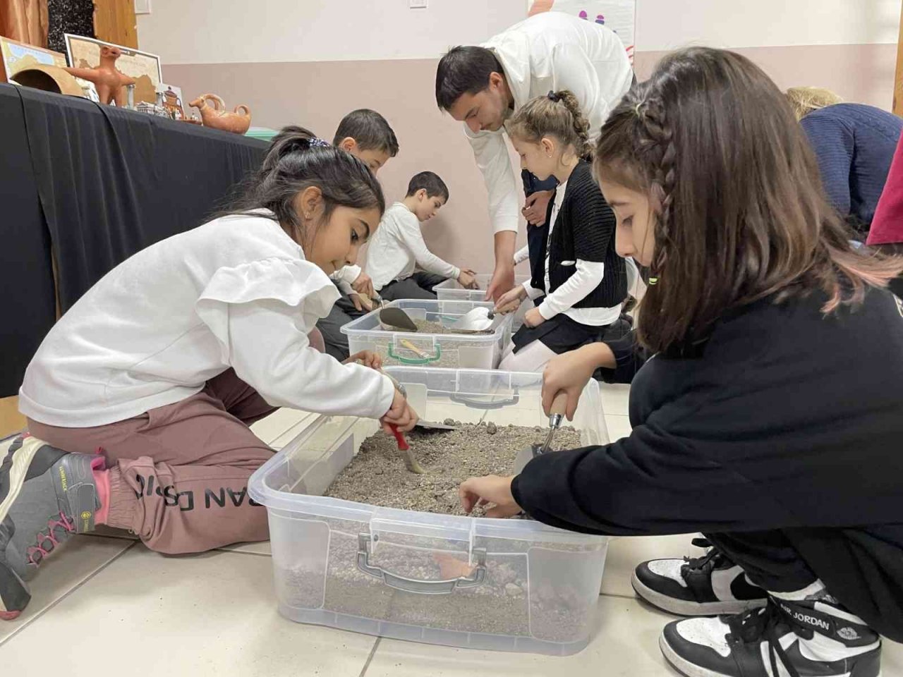 Salonda arkeolojik kazı