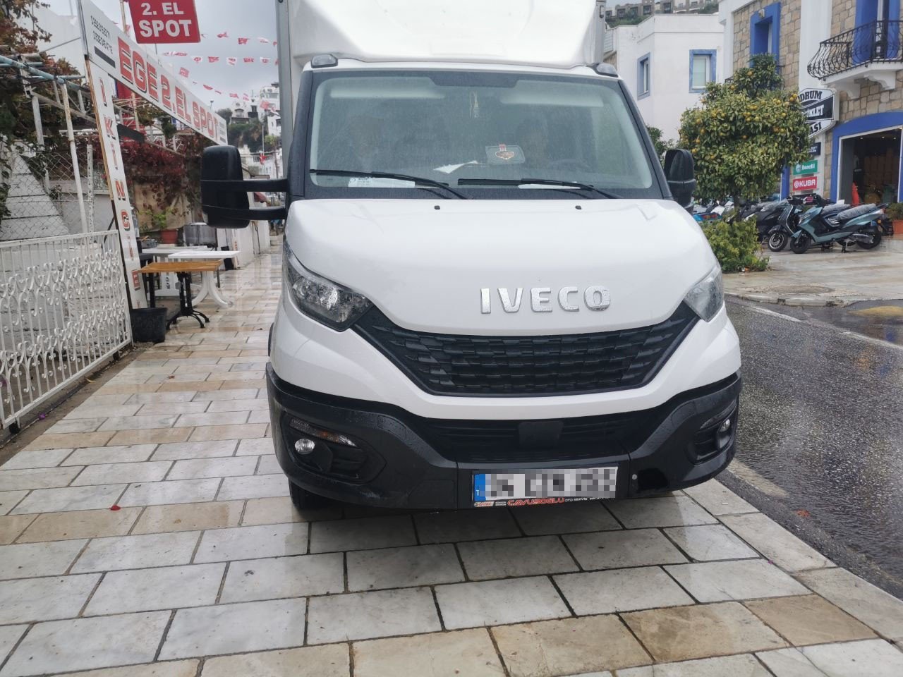 Zabıta ekiplerinden işgalci araçlara ceza