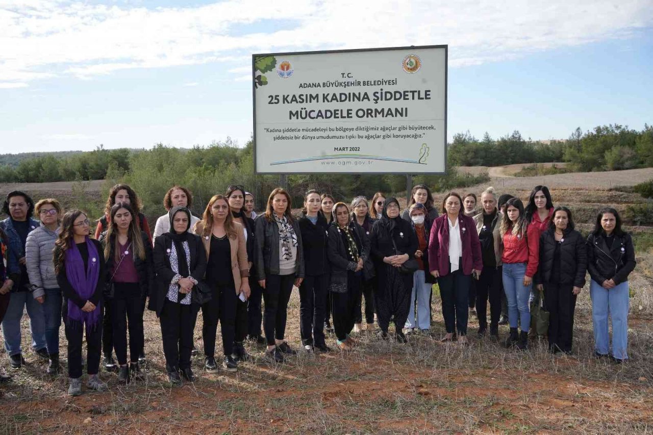 Adana’da "Kadın Hakları Durağı" oluşturuldu