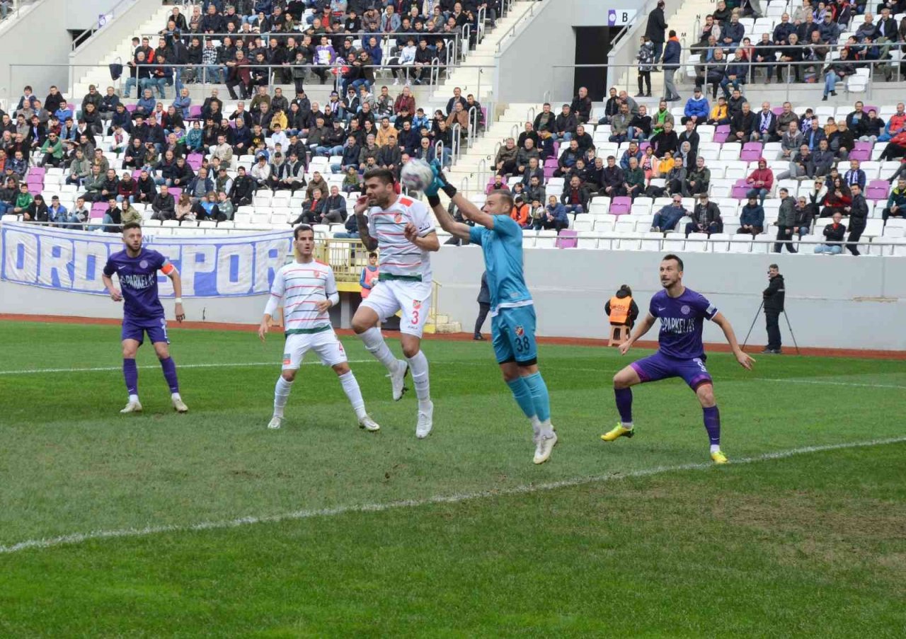 TFF 3. Lig: 52 Orduspor FK: 1 - Karşıyaka: 0
