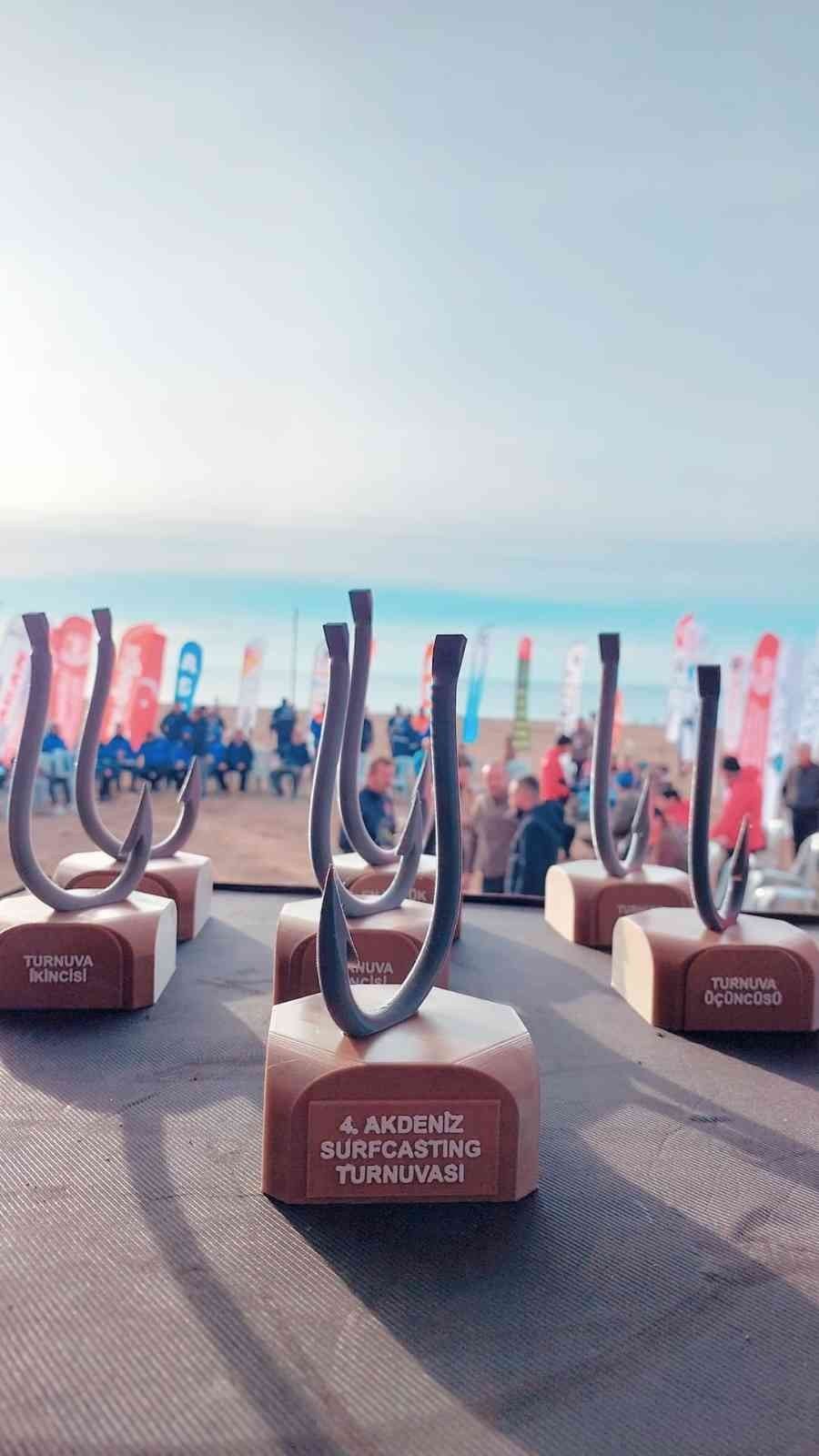 Akdeniz Surf Casting Turnuvası yapıldı