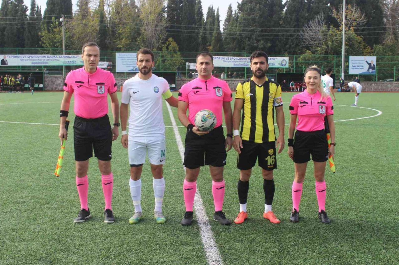 Salihli’de kazanan Aliağa FK oldu