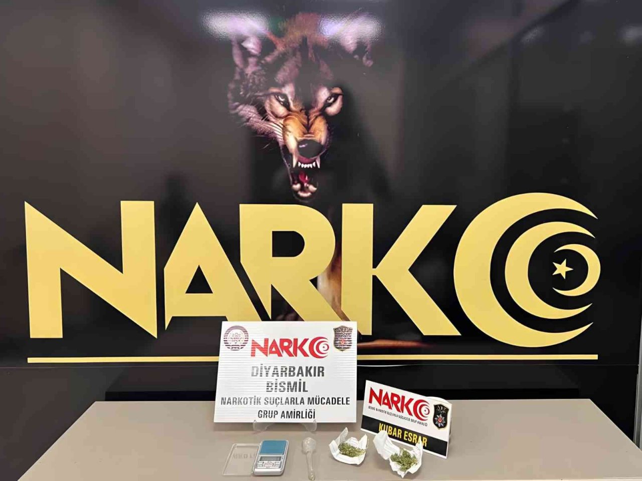 Bismil’de uyuşturucu tacirleri tutuklandı