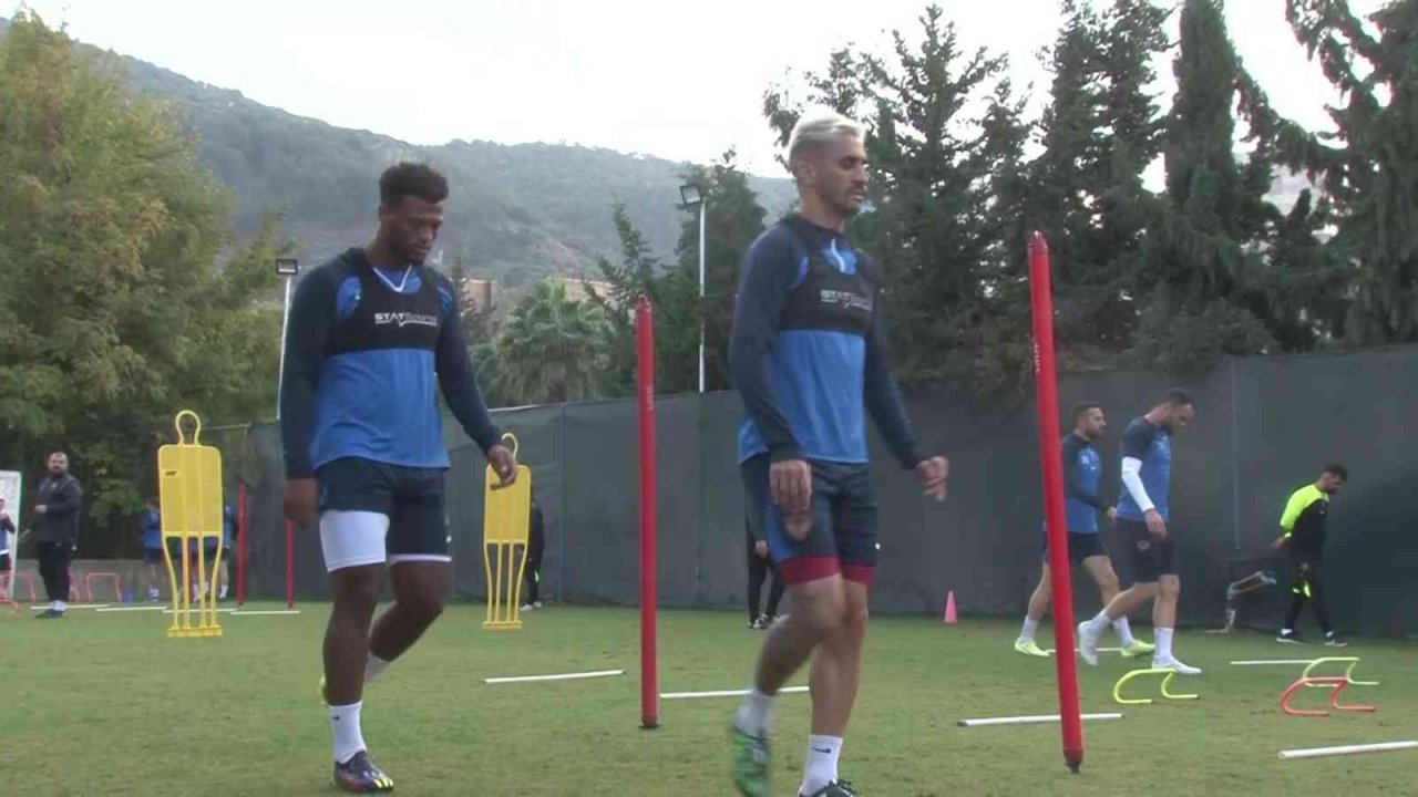 Lütfü Savaş: "Hedefimiz ligi ilk 10’da bitirmek"