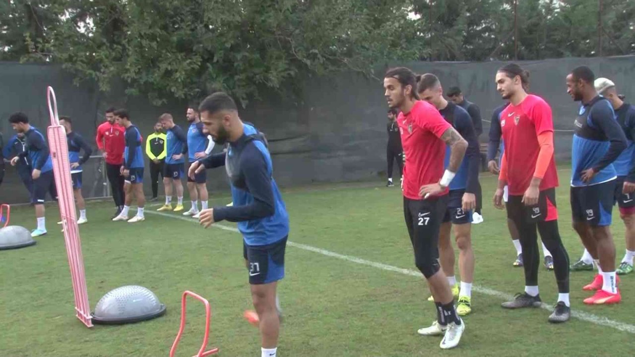 Lütfü Savaş: "Hedefimiz ligi ilk 10’da bitirmek"