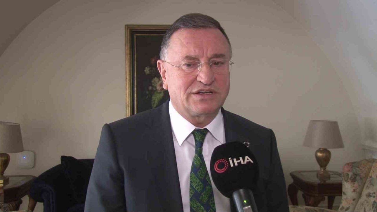 Lütfü Savaş: "Hedefimiz ligi ilk 10’da bitirmek"