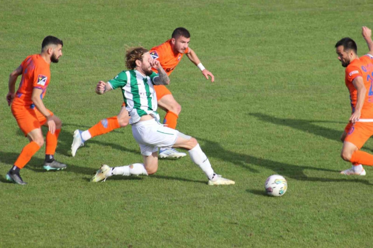 TFF 2. Lig: İskenderunspor: 1 - Serik Belediyespor: 1