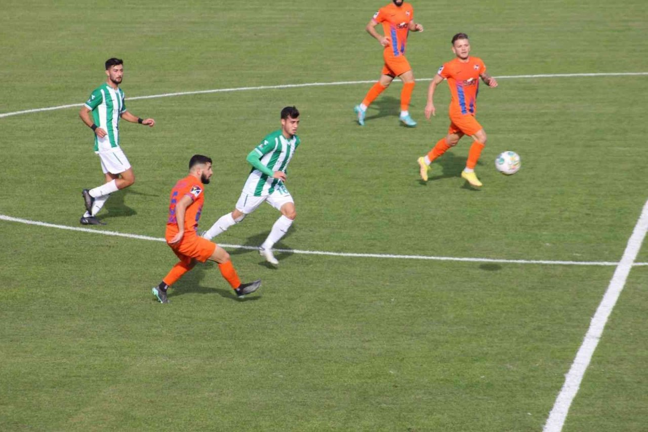 TFF 2. Lig: İskenderunspor: 1 - Serik Belediyespor: 1