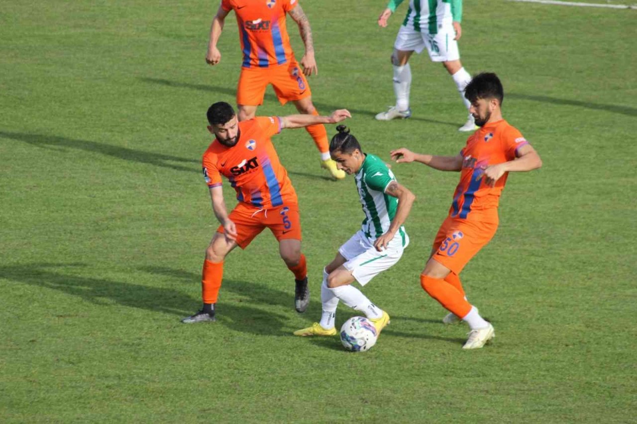 TFF 2. Lig: İskenderunspor: 1 - Serik Belediyespor: 1