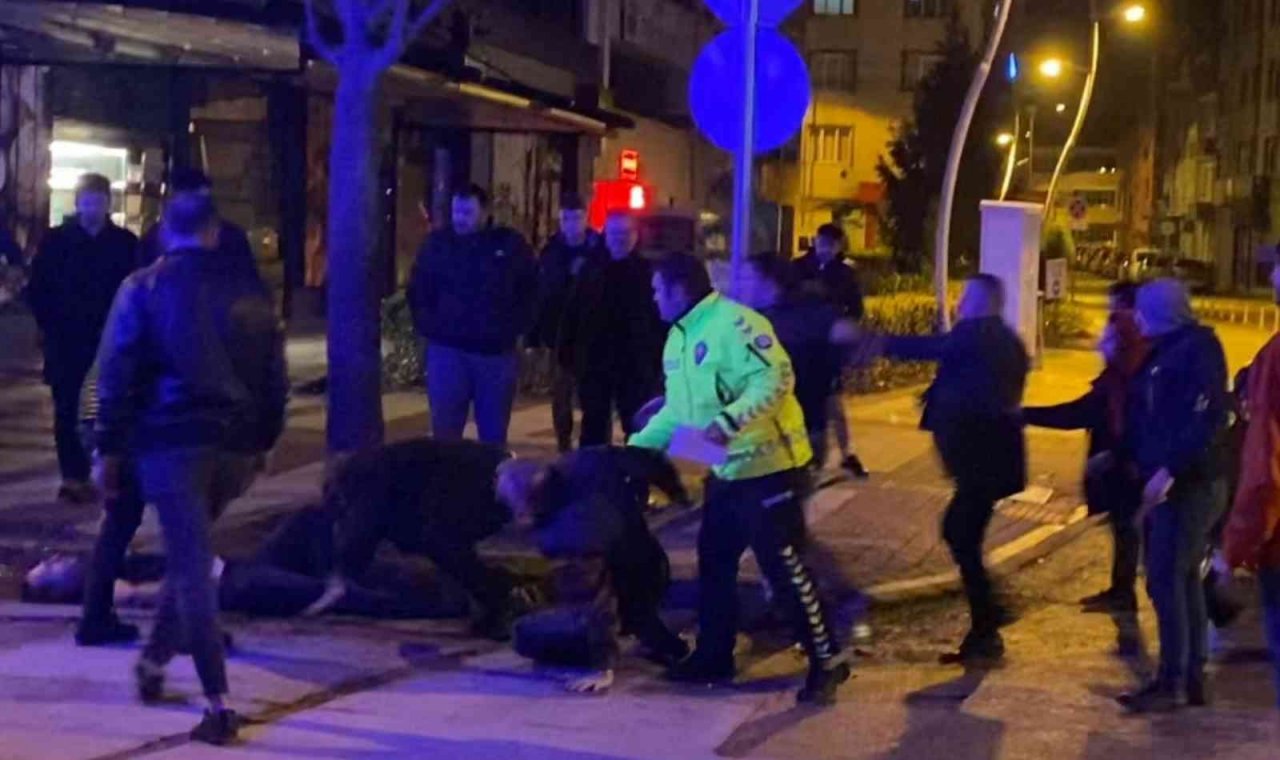 Kazanın ardından tekmeli yumruklu kavga kamerada