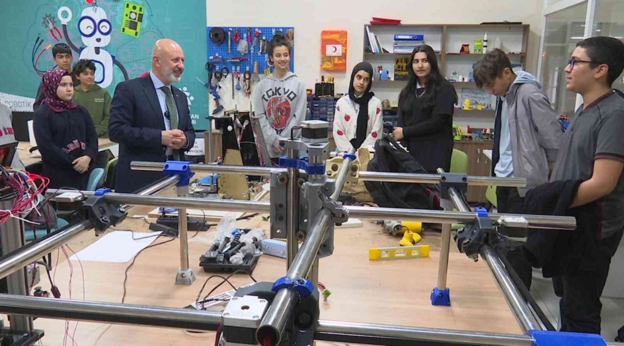 Kocasinan Akademi’den teknoloji çağına büyük hizmet