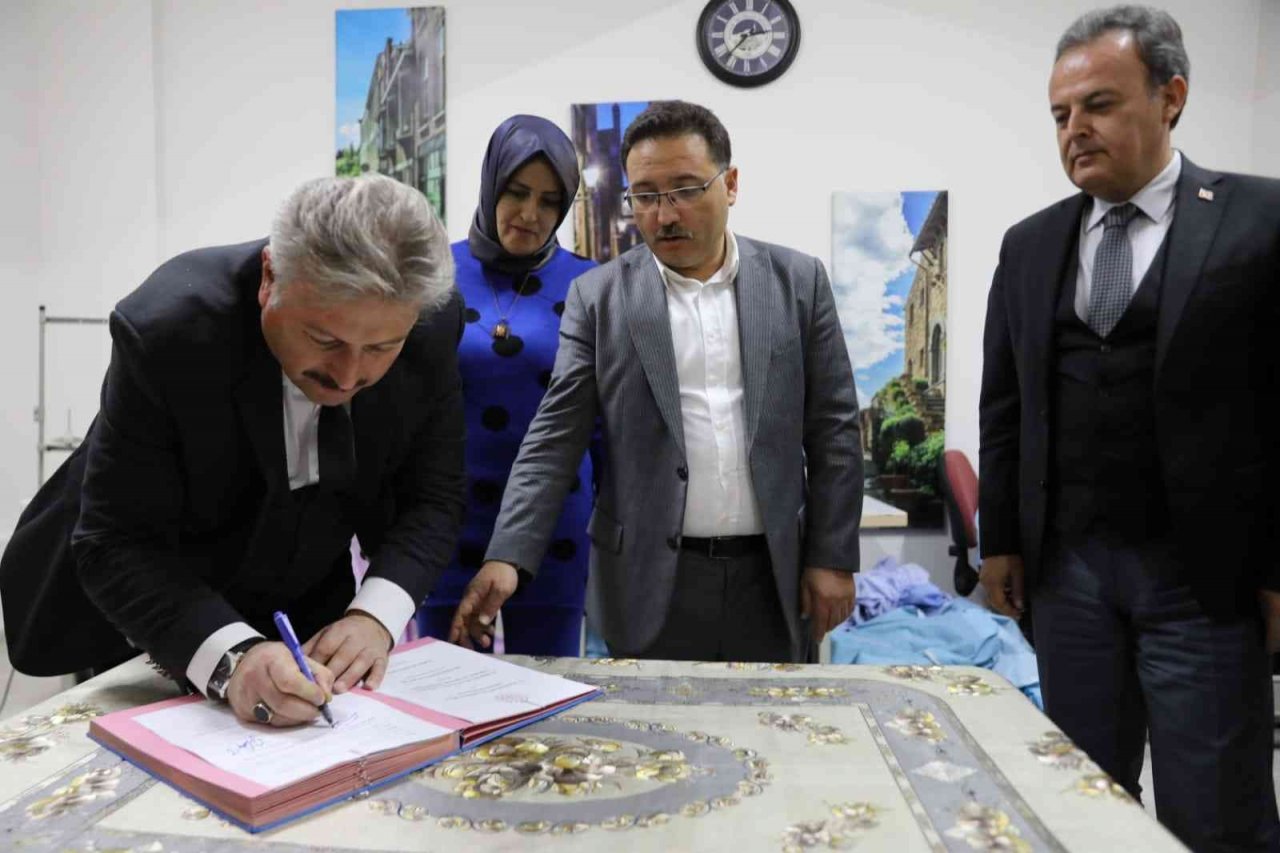 Kardelen Kadınlar Melikgazi’de Üretmeye Başladı