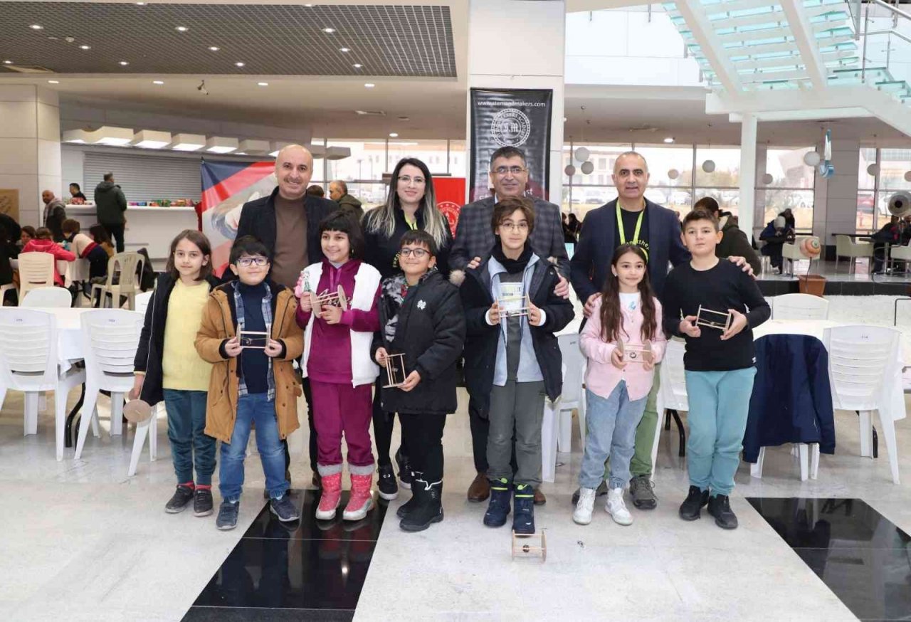 Geleceğin bilim adamları ‘STEM Makers Fest/Expo Kapadokya’ etkinliğinde bir araya geldi