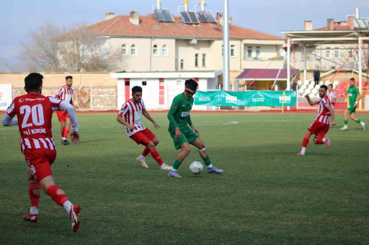Nevşehir Belediyespor: 2 - GEMA Polimer Şile Yıldızspor: 2